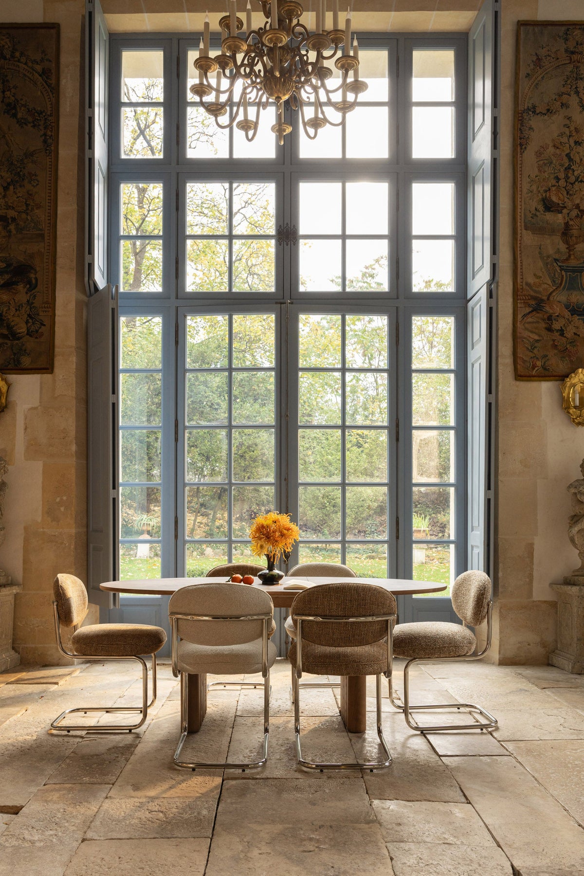 Chaise, Beige macchiato bouclé & métal chromé
