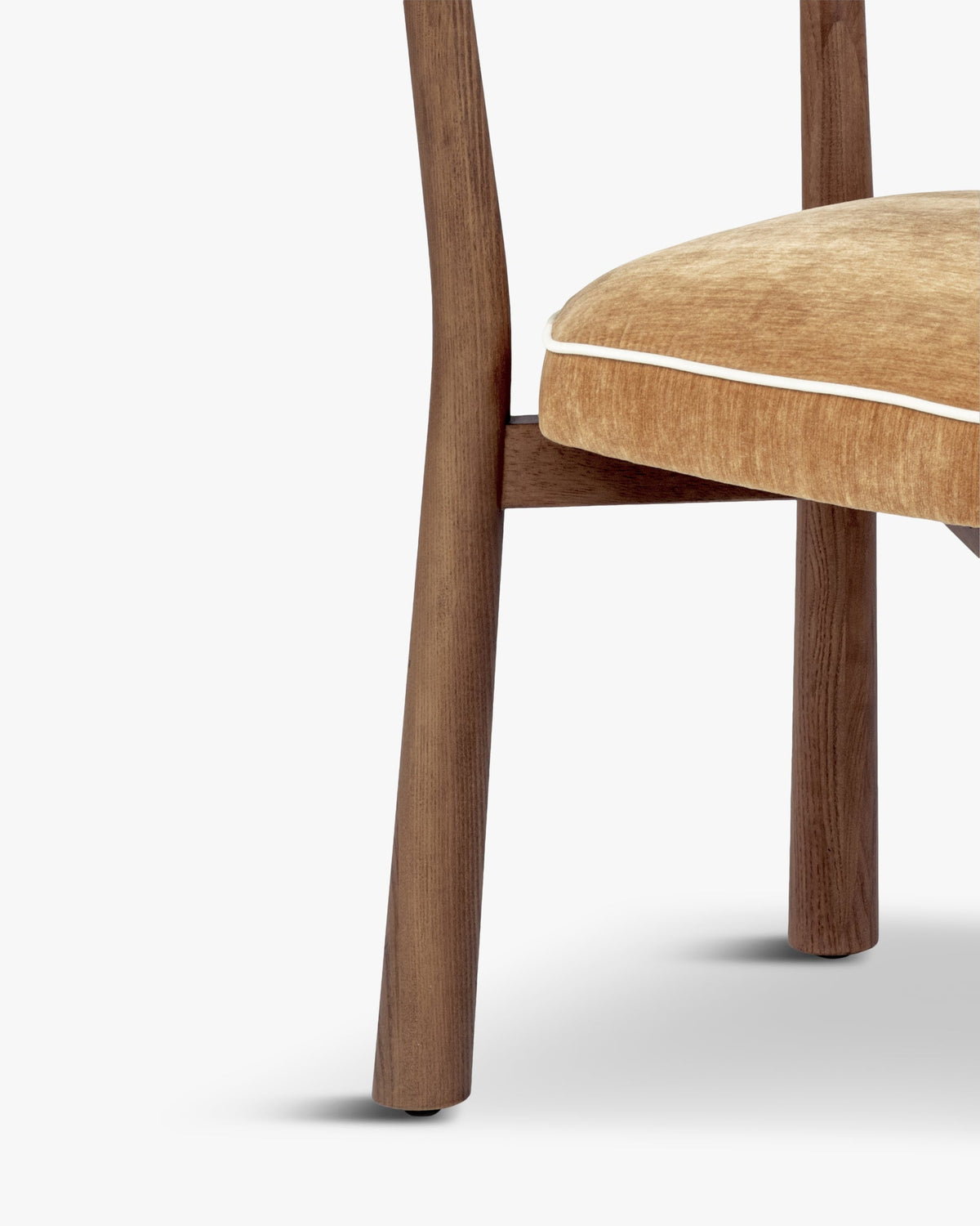 Chaise, Velours chenillé camel doré & Frêne massif